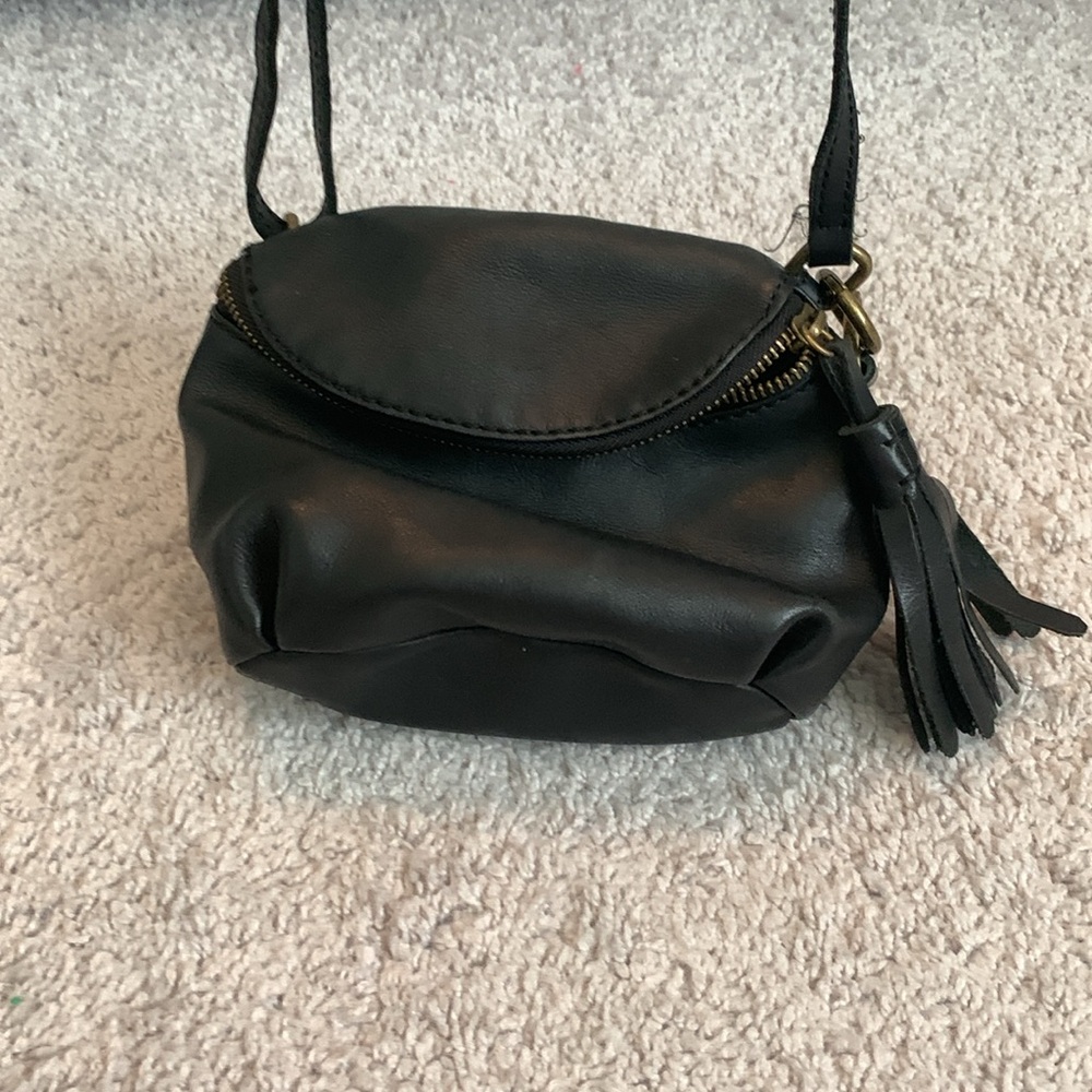 Lucky Brand crossbody, small leather purse - Picture 4 of 4